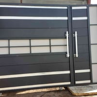 باب خارجي السعر ٣٥٠ الهاتف٠٧٧١٦٠١٧٠٣٨