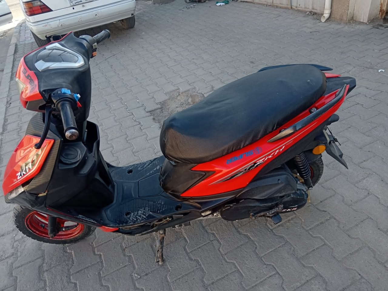 السلام عليكم دراجة ماكس صيني قبل شهرين نازلة من المعرض دراجة جديدة ولا شخط بيهة نكرة سلف سعر 550 قفلهة العنوان كربلاء حي الحسين ***********
