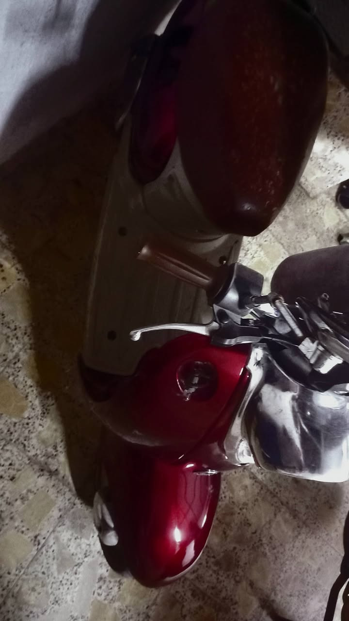 سلام عليكم دراجة كلاسك جديدة كلهة شغالة كهربايات رايدهة ب ٢٠٠ مكان بغداد مدينة الصدر رقم *********** متواجد واتساب
