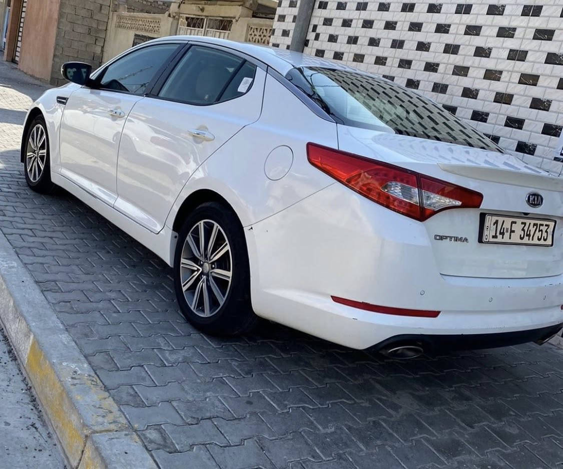 سلام وعليكم🙋‍♂️
للبيع خليجي 
سياره اوبتيما🚗
موديل 2013 دبل كزوز
رقم انكليزي بصره 
تحويل ثاني يوم بسمي 
سياره جهازه عليهاا ادامه 
من حداديه وتخم تاير 
مكينه 2400
سياره فول ماعده فتحه
تبريد قطعتين 
تحكم ستيرن شفتات
بصمه 
السعر 135وبيه مجال 
مكان سياره البصره ام قصر
للستفسار ***********
