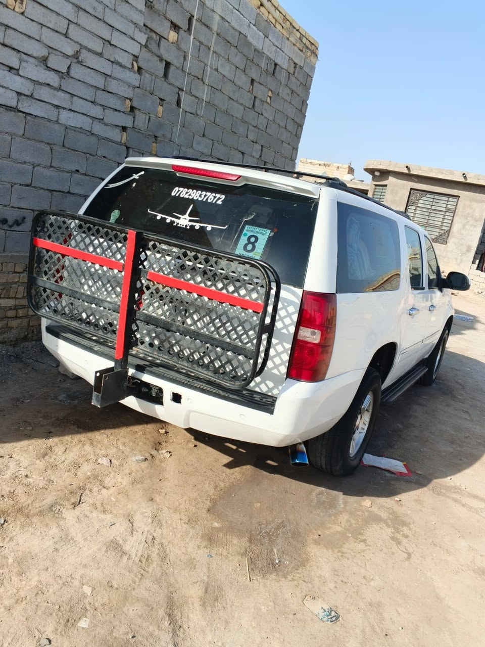 يوكن م2007
سياره جديده
كير مكينه حداديه تخم تاير 
كله جديد لوحات انكليزي 
ب اسمي مداور ثاني يوم 
خطها ناصريه زبير 
رقم الهاتف *********** ناصرية, ذي قار
