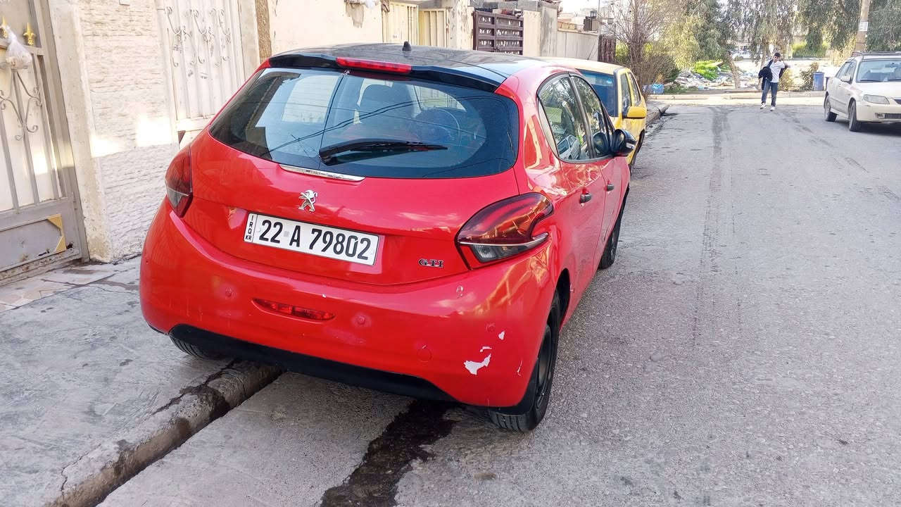 بیجو 208 کیر اوتوماتیک مودیل 2016 صبغ عام تغیر لون من الاسود الی الحمر بدون حادث كیر محرك بشرت سنوي جديد لعد 2028 رقم اربیل دولي تحويل بشرت علیها غرامة 250 الف سعر 49 بیها مجال قلیل مکانی اربیل *********** کورک واتساب
