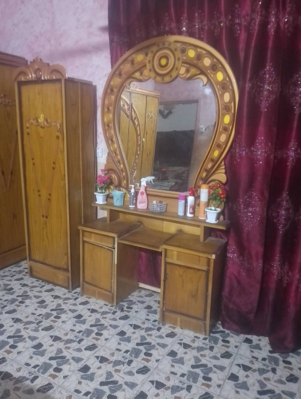 غرفه نوم عرقيه خشبه زين مستعمله غليل للبيع ب600 وبيه مجال هاذ رقم ‏‪0750 562 3186‬‏/  ***********هاذه رقم ثاني ليريده يتصل بل راقام ويراسل خاص
