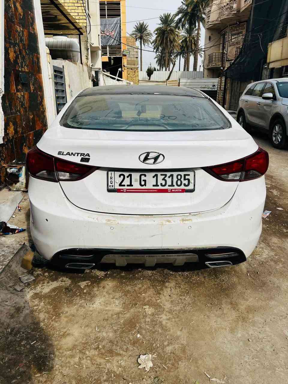 سلام عليكم
من رخصة الادمن المحترم 

النترا موديل 2013 فول مواصفات 
السياره مكلوبه ومعمره ومصبوغه عام 
المحرك 1800 دوش وبي صوت المحرك 
السعر 70 وبيها مجال قليل 
رقم السياره سليمانيه 
عنواني بغداد التاجيات 
***********
