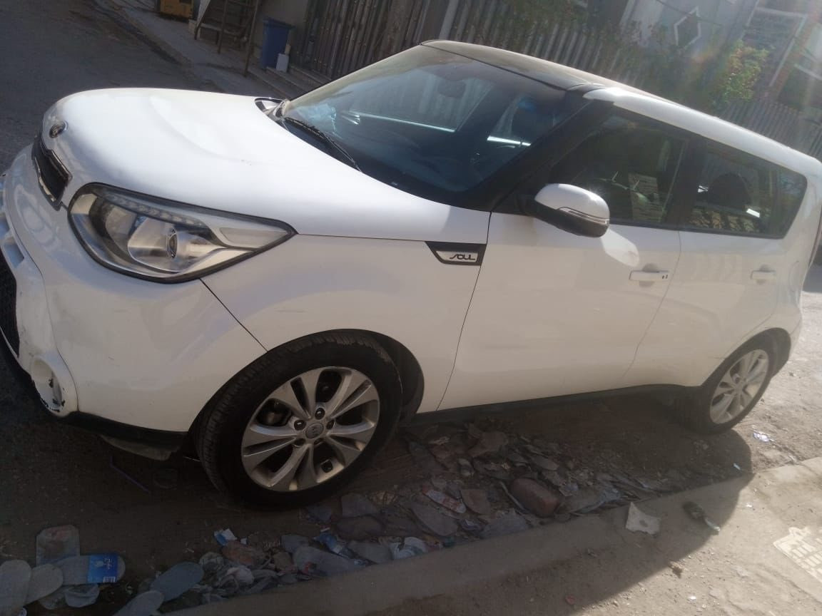 كيا صول موديل 2014 امريكيه بنيد وجاملغ صبغ فووول مواصفات بصمه كشنات كهرباء  بانورما مكينه 2000 Gdr السعر110 وبيها مجال للاستفسار ع هذا الرقم *********** العنوان الدورة أبو دشير
