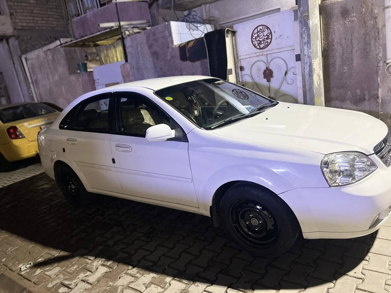 � للبيع — سيارة نظيفة ومميزة 🚗
السيارة: اوبترا
الموديل: 2012
اللون: ابيض 
الممشى: 109

✔️ محرك ممتاز
✔️ تبريد قوي
✔️ فحص جاهز
✔️ نظيفة من الداخل والخارج
✔️ استعمال شخصي

السعر: 85$قابل للتفاوض للجادين فقط.

📍الموقع: الحريه
📞 للاستفسار مراسلة خاص أو اتصال: _***********

“الله يبارك لصاحب النصيب”
