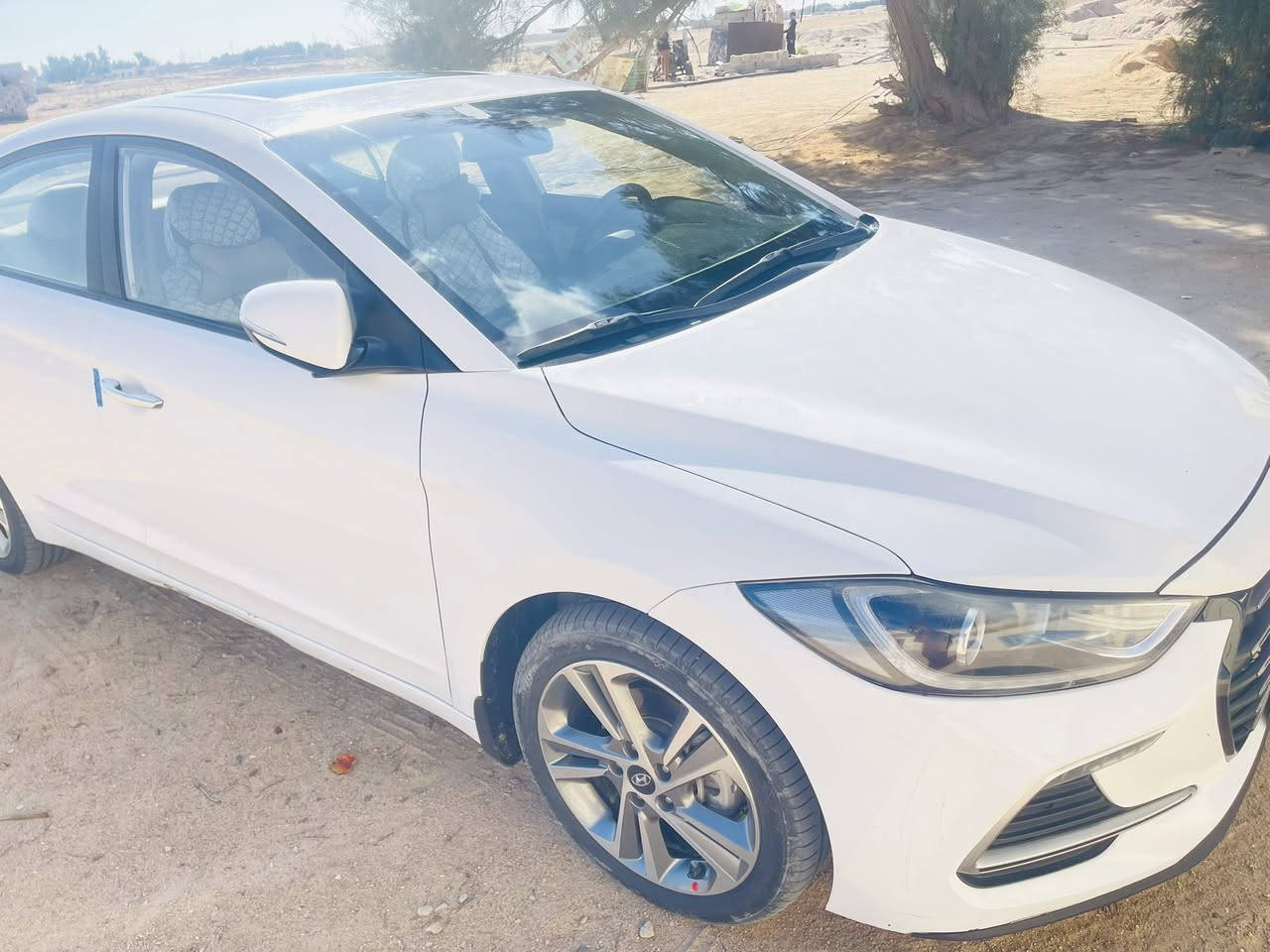 النترا 2018 سوبر خليجي
محرك 2000 دوش 

كفاله عامه من الصبغ والتبديل بيها فقط بارد باب السايق وشويه من باب الراكب الورا وشغل بارد درجه اولى 

نضافه فول ماشيه 94 الف ما مشتغله تكسي بس لدوامي

سعر 155 

مكاني نجف  ***********
