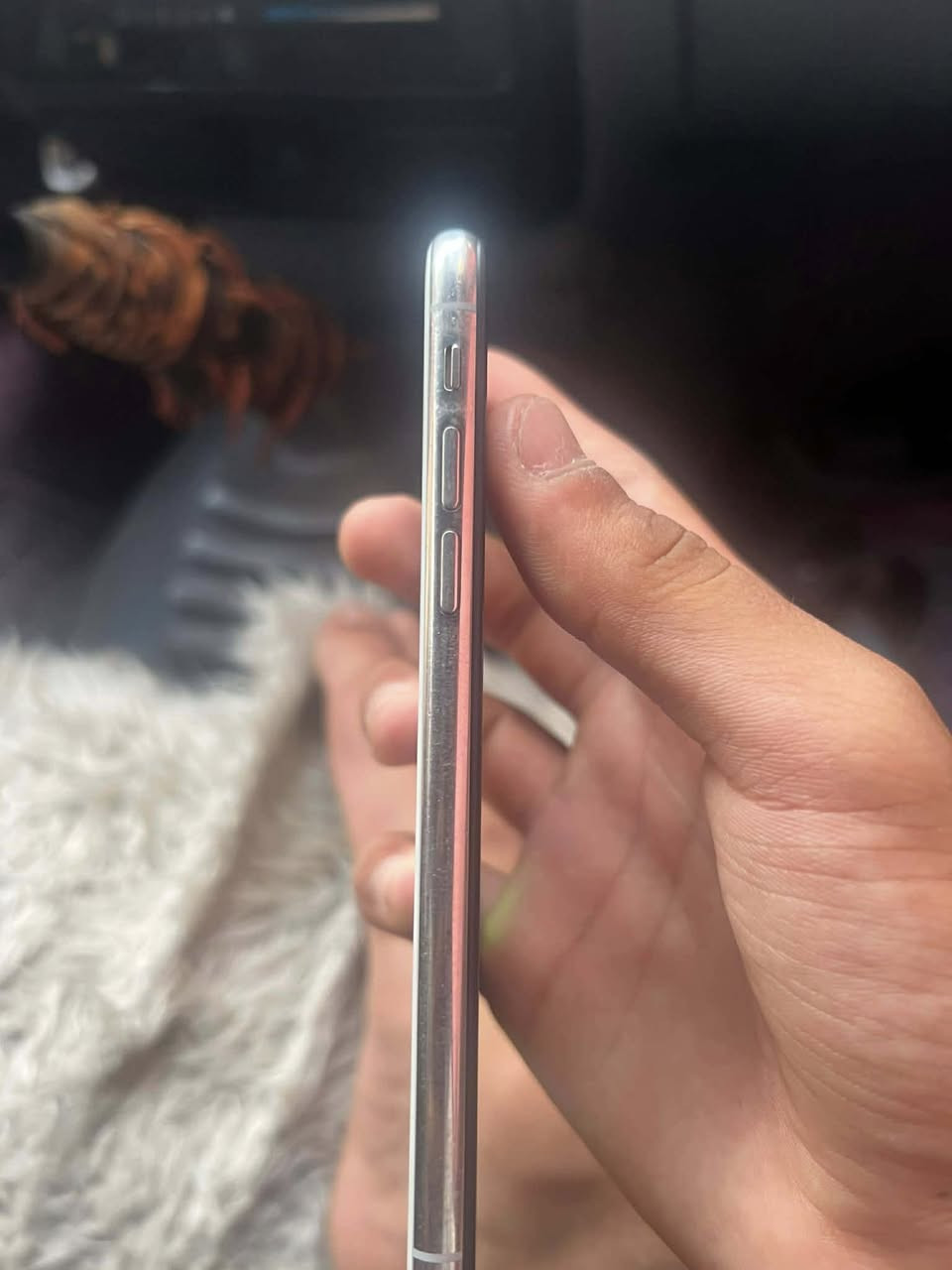 للبيع مبدل بطاريه وشاشه ذاكره 256سماعه بيهم خلل يطفون ويشتغلون تبديل تنضيف ماعرف فيس ايدي شغال سعر 125 وبي مجال مكاني بل حدباء ***********
