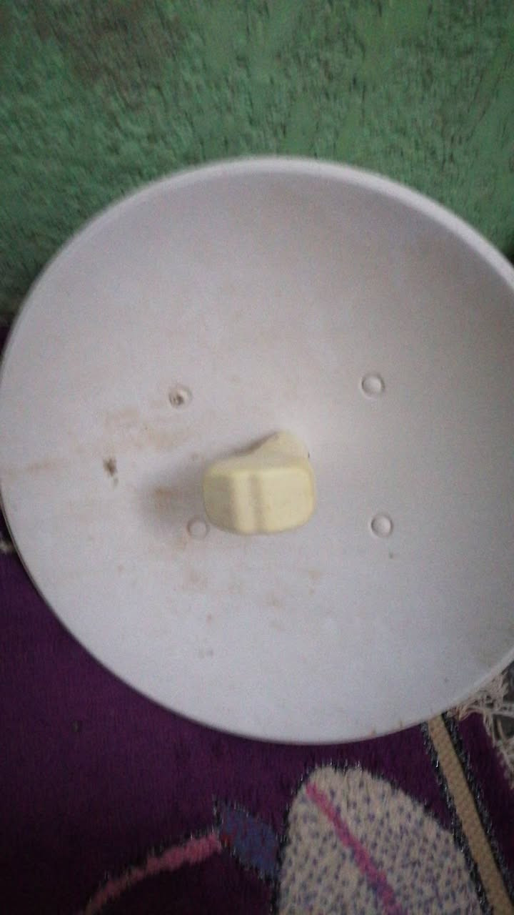 السلام عليڪم اخوان. شبكه جديده لبيع سعر 60 
نقصها بس واير وشاحنه
***********
