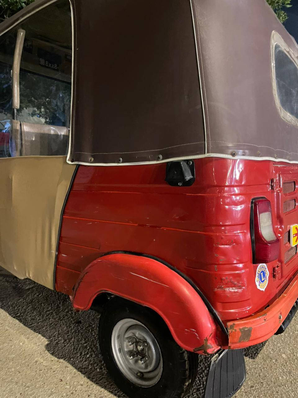 سلام وعليكم تكتك 2020 ششهر 10 
 وسنويه ومرقمه نكليزي باقي 
 ستلام مدفوع فلوس طباعه 
فراشات جدد تفصال ودوشمه ومسجل كل جديد  تكتك جاهزه كبل لشارع
لا صبغ ولا معجون ولا تعمير بس هاي دحكه لوره مبينه بصوره 
مكاني ميسان حي الحسين جديد 
***********
شرط تحويل ثاني يوم
