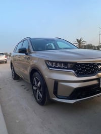 عندي سونتو 2021 وارد امريكي لبيع رقم بغداد بسمي سبعة راكب داخل جلد فول...