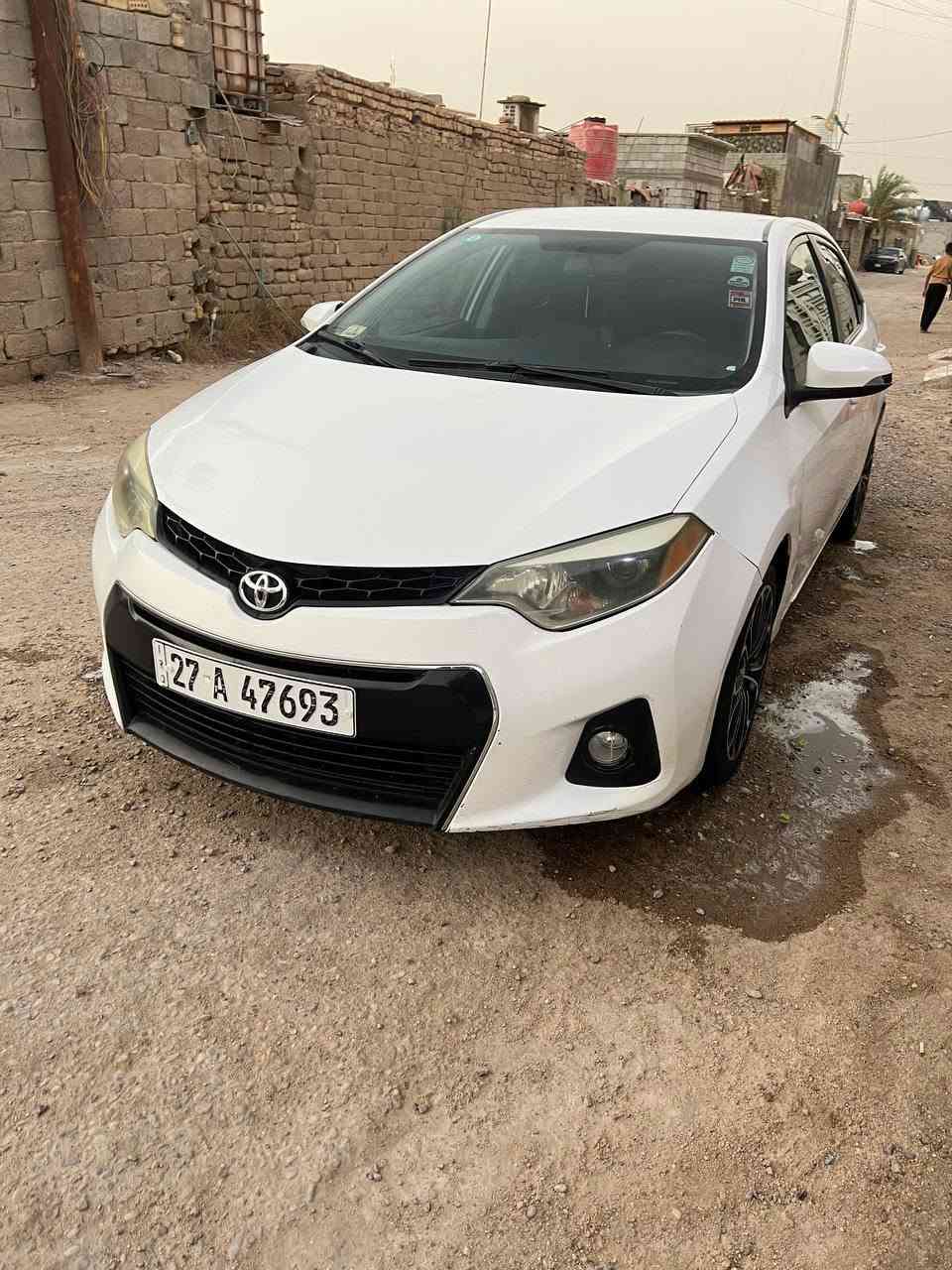 السلام عليكم
كورلا 2015 
فئه s سبورت ويلكب رياضي بلادي
وارد امريكي 
رقم ذي قار بأسمي تحويل ثاني يوم 
كفاله كير مكينه حداده تبريد ثلج باتري جديد 
داخله على ضرر الجاملغ الخلفي جهة السايق فقط داير الجاملغ راجعه بارد فقط وبالعراق بيهة تبديل بابين بلاديات مال شركه صفحه الصدر اثر شخط ستوته بدون دواخل ولا ايرباك والباقي كفاله السياره بدون قطره صبغ ولا معجون 
المواصفات مكينه 1800 
كير at المرغوب
ماشيه 152 ميل 
السياره مال جناي عليهة ادامه كامله 
اشاير مري 
دكمه سبورت
شفتات 
تحكم مري 
دخول ذكي مع ترحيب
ايكو وسبورت 
شاشه
لايت نهاري 
مثبت سرعه 
مكاني بصره 
السعر 125
***********
