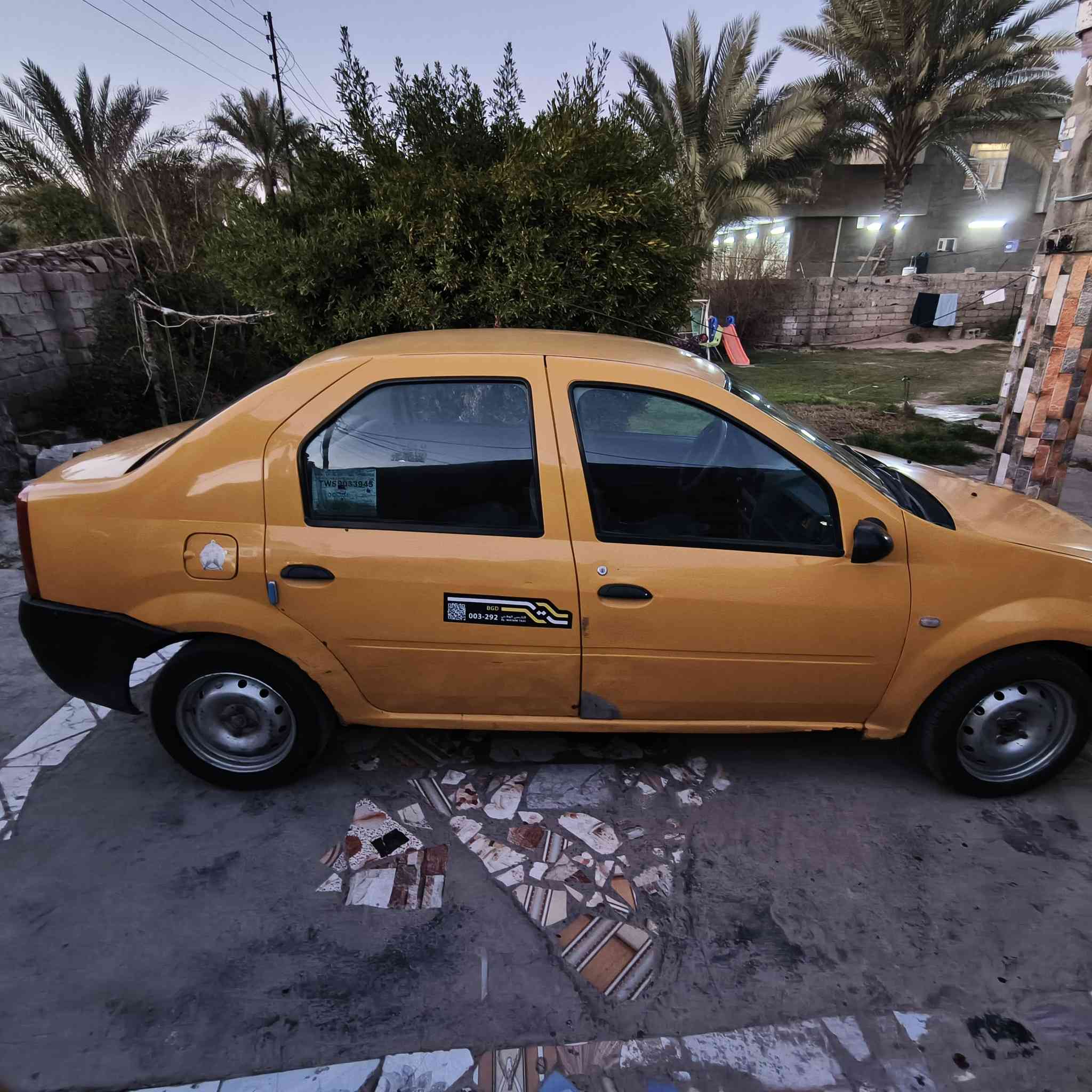 سلام عليكم
رينو لوكان موديل ٢٠٠٩ باسمي محرك حاويه مكفول بيها مشكله بالضفيره بيع أو مراوس السعر ٢٧ وبيها مجال للشراي مكاني بغداد تاجي قرب معسكر التاجي
***********
***********
