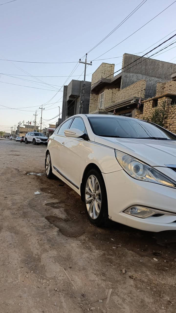 سلام عليكم سوناتا 10
خليجي ابيض رقم اربيل الماني بيها قطعتين صبغ بدون داخل فقط صبغ اذر جراد معروضه 105وبيها مجال الطيبين مكان حله 
***********
