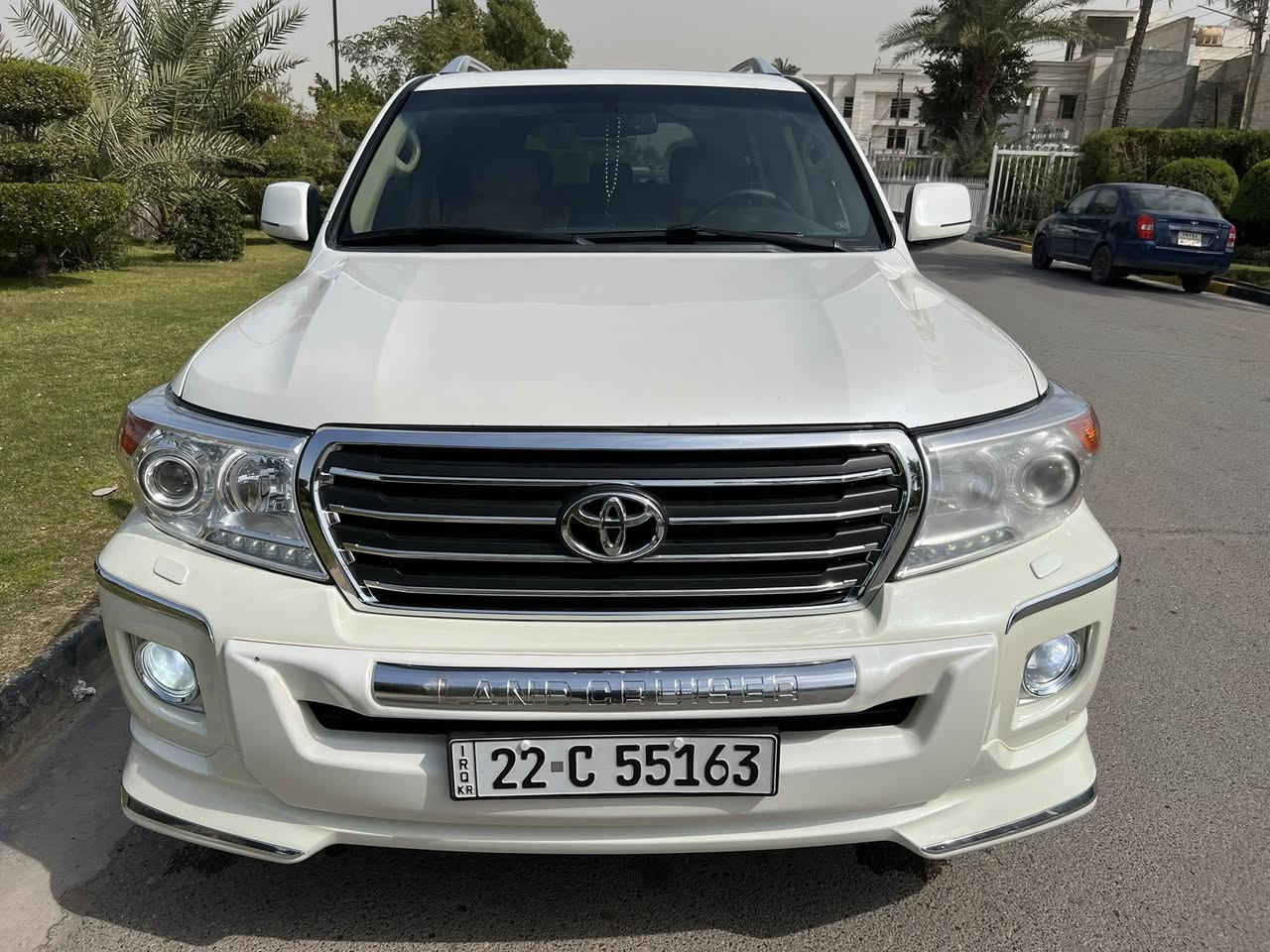 السلام عليكم للبيع لاندكروز موديل 2010 خليجي GXR V6 لون ابيض صدفي رقم اربيل الجديد السياره مكفوله من الصبغ والتبديل عدا الدعاميات وبيهه بارد شبرين بالجاملغ الامامي الايمن والباقي مكفول السياره محدثه 2012 وغراصه الاصليه موجوده وياهه الايتات والبك لايتات والدعاميات والشباك كير ومحرك وصدر وتبريد كله بشرط وعالفحص ماشيه 182 الف السياره جديده وجاهزه من كلشي وعالفحص السعر 300 وبيهه مجال مكان السياره بغداد حي الجامعه وهذه رقمي للاستفسار ***********
