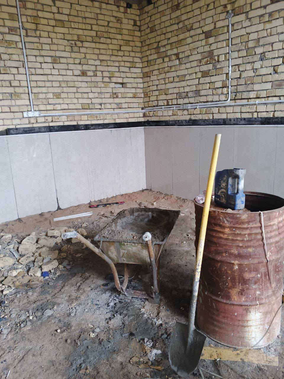 السلام عليكم
خلفه سيراميك متفرغ حالين شغل تتريس ارضي جداري
***********
