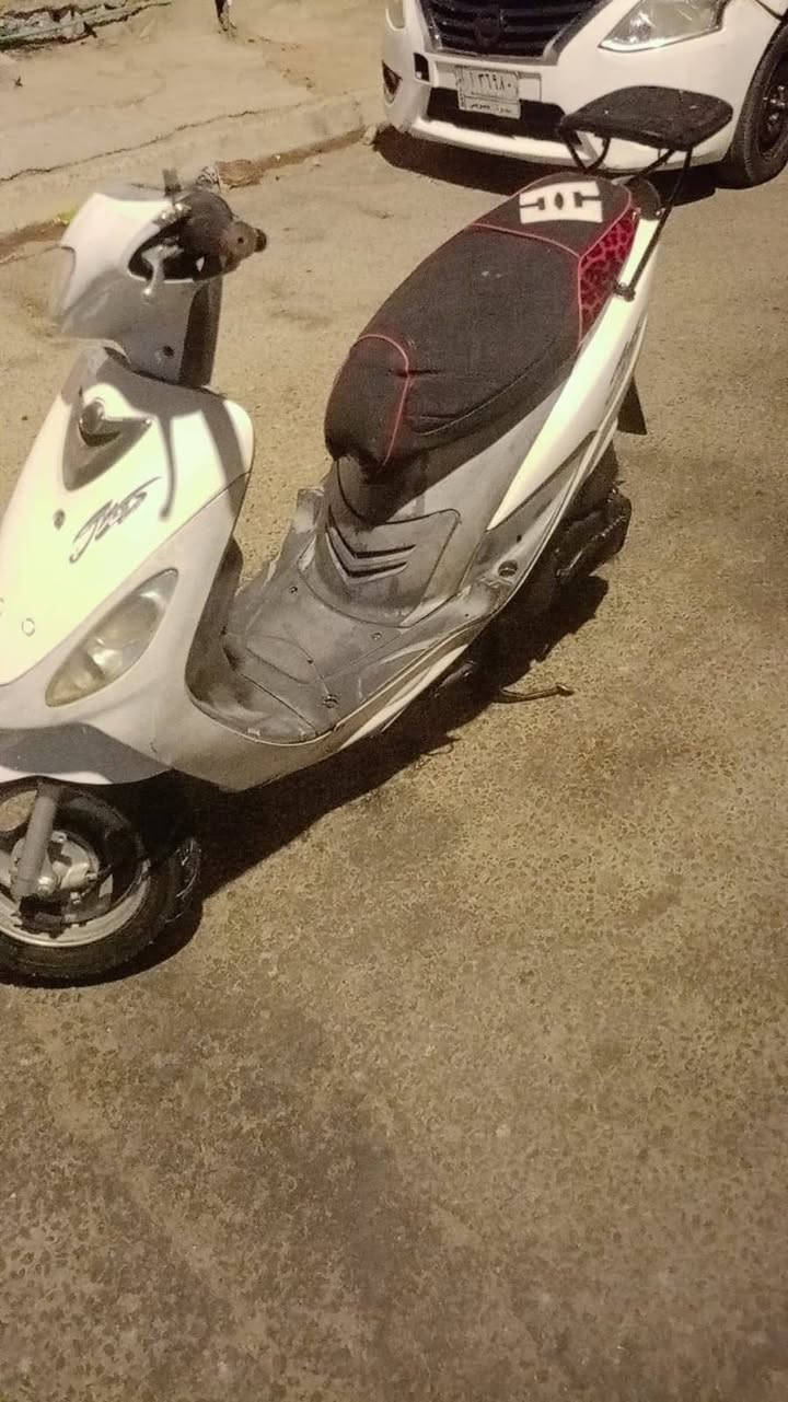 غجمه بلاديه كلها مانقصهاشي سلف هندر كهربائيات خيرمن الله جاهزه ماتخسر عليه ربع مامفتوحه السعر 650وبيهامجال رقمي ***********
