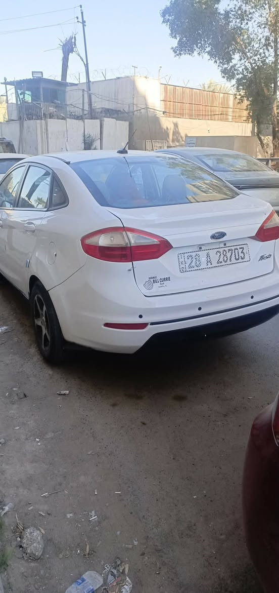 فورد فيستا خليجي 2014 محرك 1600 كير محرك شرط تخم تاير صدر امامي جديد تبريد ثلج سيارة كلش قوية واقتصادية بيها اربع قطع صبغ بدون شواصي ولغد وايرباك رقم نجف دولي سنوية2031 ماشية 130 ميل السعر 75 وبيها مجال مكاني بغداد المنصور ***********
