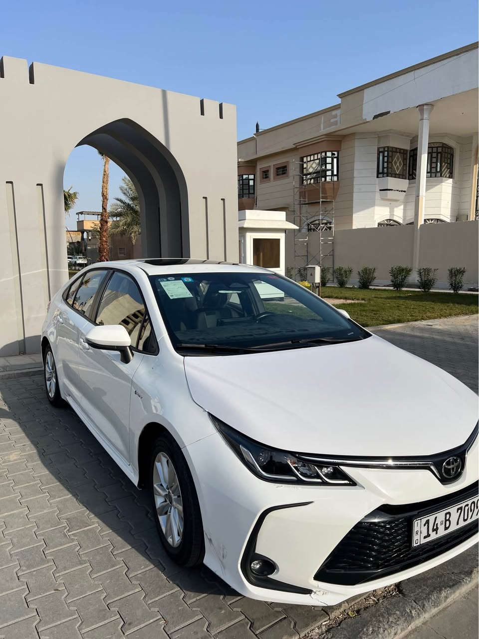 كورلا هابرد حره موديل ٢٠٢٥ ماشيه ٧٠٠٠   
السعر (160) السياره فيها بارد صفحتين طخه بس
*********** البصرة, العراق
