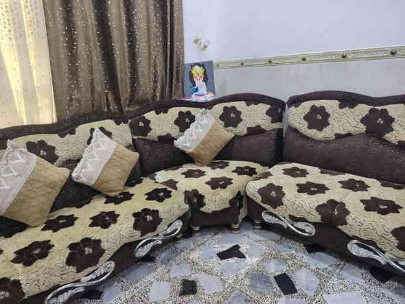 سلام عليكم عندي طخم للبيع خشب عراقي ثقيل اصلي1️⃣
نضيف كلش بس بي بعض الملاحضات  طخم عراقي ✨ 10امتار سعر💵450 بي مجال للطيبين ارجع وا اكول طخم كلش مرتب عنوان 🚩موصل جانب الايسر حي القوسيات ***********
