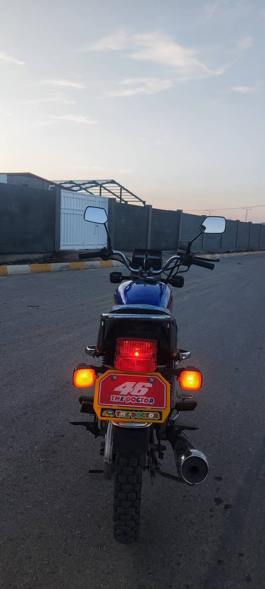 سلام عليكم سيفان موديل 22 محــرک150 نضيف ما نغسول هوة وطينة بي اوراق مكمرك بس سعر 750 وبي مجال رقم *********** تواصل
