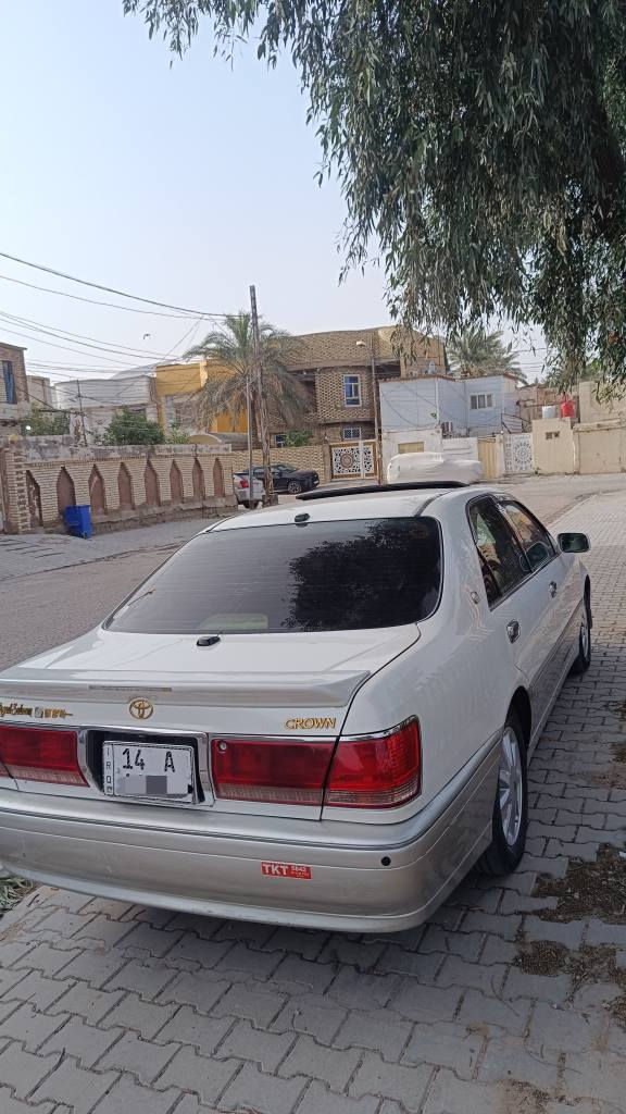 ملكه مديل 2001 رقم بصره دولي 
تسجيل جديد قرار 48 تحويل وين ما يعجبك 
فول مواصفات 1/1 ....كرستال أصل 
فتحه سلايت شغاله ،،،4دكم،،،شاصي 75
كشنات جلد +كهرباء ،،شاشه كامره خلفيه .رادار وبعد مواصفات كرستال الفول معروفه محرك ديفور الكبير 
 مكفولة من الكص والنقل جثه والضربة القويه
 السعر 165ورقه بيع أو ملكه صدفي تيربو جديده
وعذرا على اطاله استفسار أكثر على الرقم 
*********** النجف, العراق
