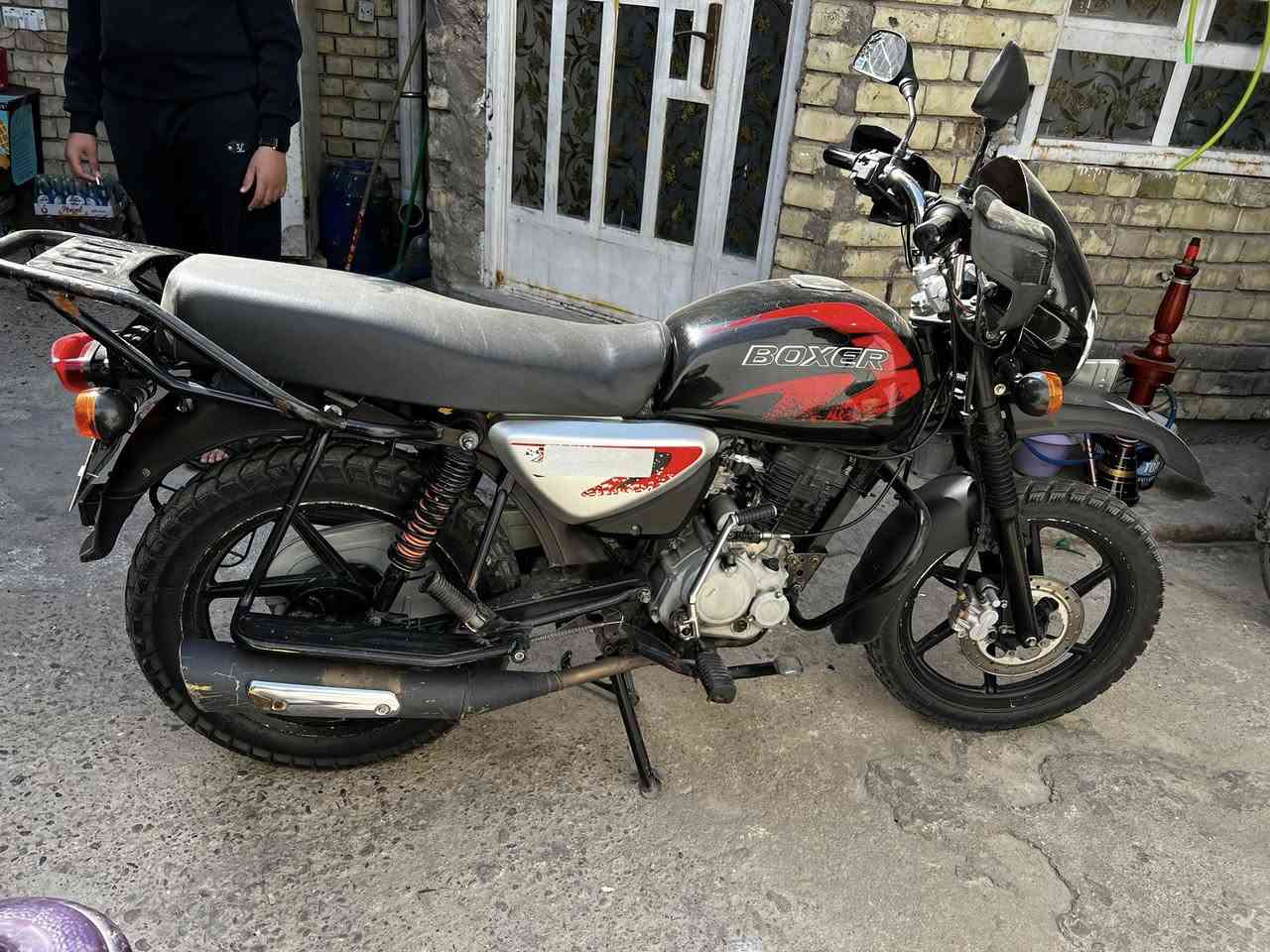 سلام عليكم بوكسر للبيع مديل 21 بسمي تحويل ثاني يوم الدراجة خير من الله مكان بغداد زعفرانية ما بيها نقص  سعرها 1800 وبيها مجال واتساب *********** اتصال رصيد***********
