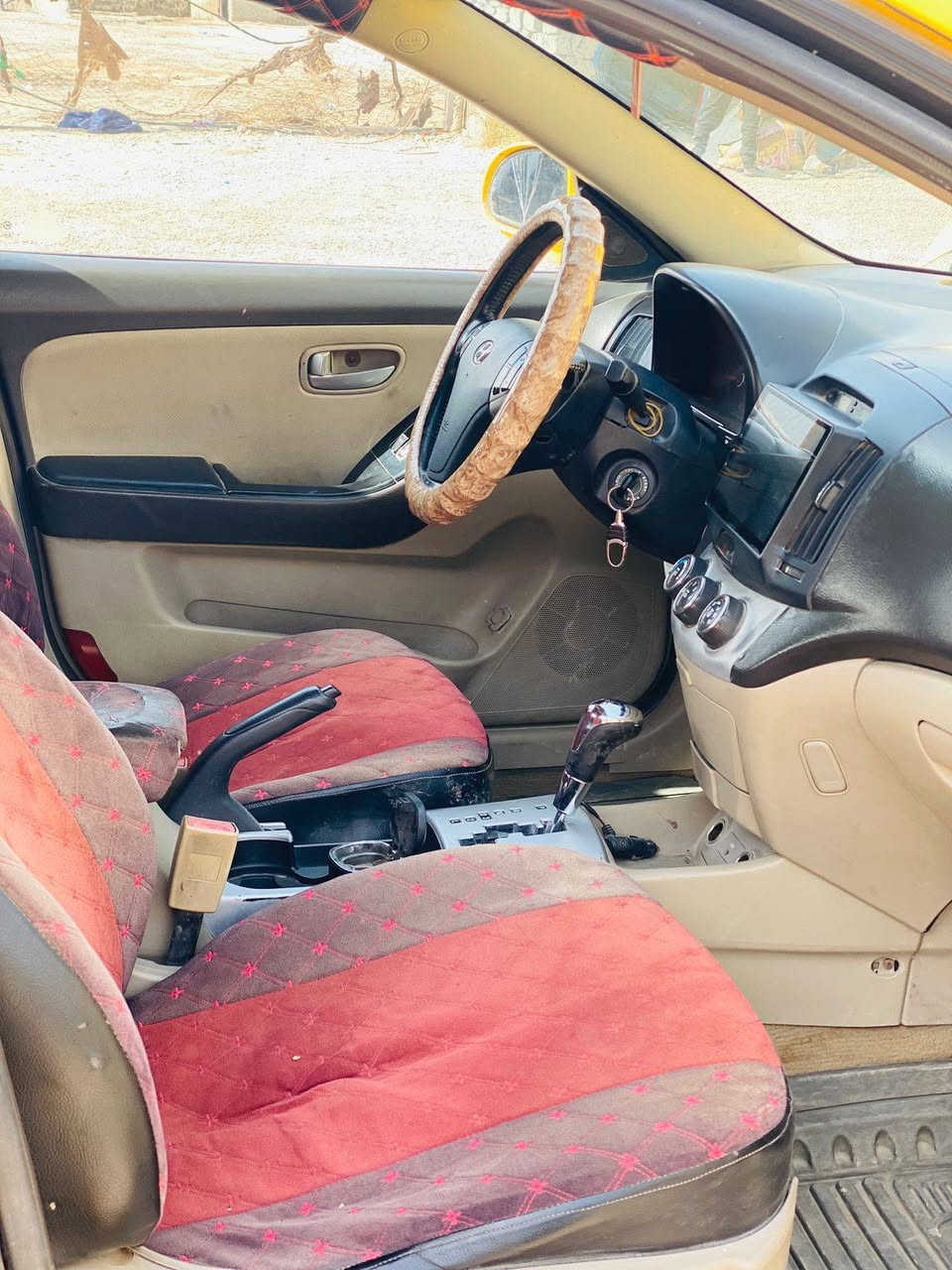 سلام عليكم ورحمة الله وبركاتة للبيع صابونه موديل 2007وارد امريكي مكينه كير كله جديد حادث جاملغ وبنيد 
بدون داخل رقم نجف بسمي تحويل ثاني يوم 
مصفره هيئه وغرامات /خط/ شوملي /حمزه
السعر 83وبيه مجال للشراي 
المكان بابل الشوملي 
الاستفسار 
***********
‏‪***********‬‏
