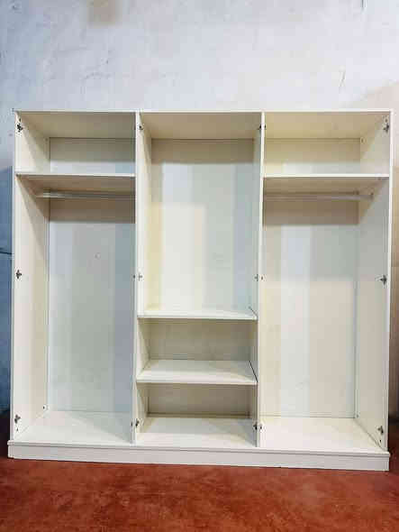 غرفة نوم تركي مستخدمة نظافة 95 شد ونقل مجاني داخل بغداد واتساب ***********
