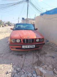 بي ام مديل 90 كير ومحرك حاويه حجم 25تخم تاير كهربائية كلها شغاله تبريد...