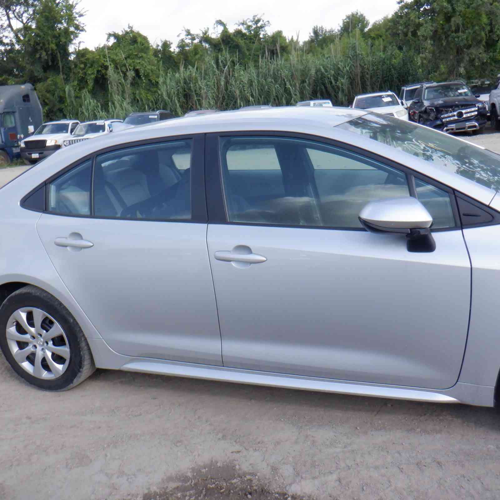 كورلا 2024 وارد أمريكي
حجم المحرك 2000
 دواخل ابيض 
عداد المسافة 35الف بحالت الزيرو 
كير مكينة كفاله
بدون حادث بدون صبغ كفاله 
السياره خير من الله تجي بعينك وتشوف

السعر160 ورقه وبيها مجال بصيط 
رقم ذي قار  الدولي وكاله ثاني يوم باسم المشتري
الاستفسار***********
الخاص مغلق 🔏
