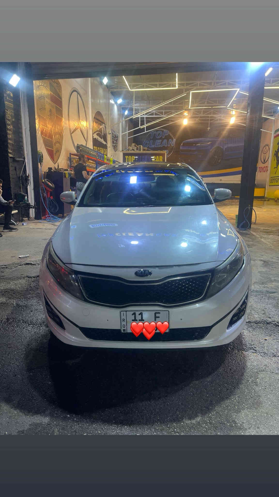 السلام عليكم شباب  كيا اوبتيما موديل 2015 وارد امريكي حادث خشم لبجم لايمن رقم شاصي موجود وبيه سونار  فول الفول  رقم بغداد محرك 2400 جي دي منظومه غاز بيه تبريد ثلج رقم بغداد جديد انكليزي  بغداد الكرخ السعر 110 ورقه وبيه مجال الطيبين كولشي موضح بل منشور صور حادث شاصي وسونار موجود كول لتفاصيل لشراي يجي  يكلب وبيك خير وتدلل هاتف  /*********** وتساب موجود  خاص لفيس مموجود
