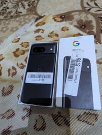 جوجل بيكسل ٨ • ١٢٨ • اسود