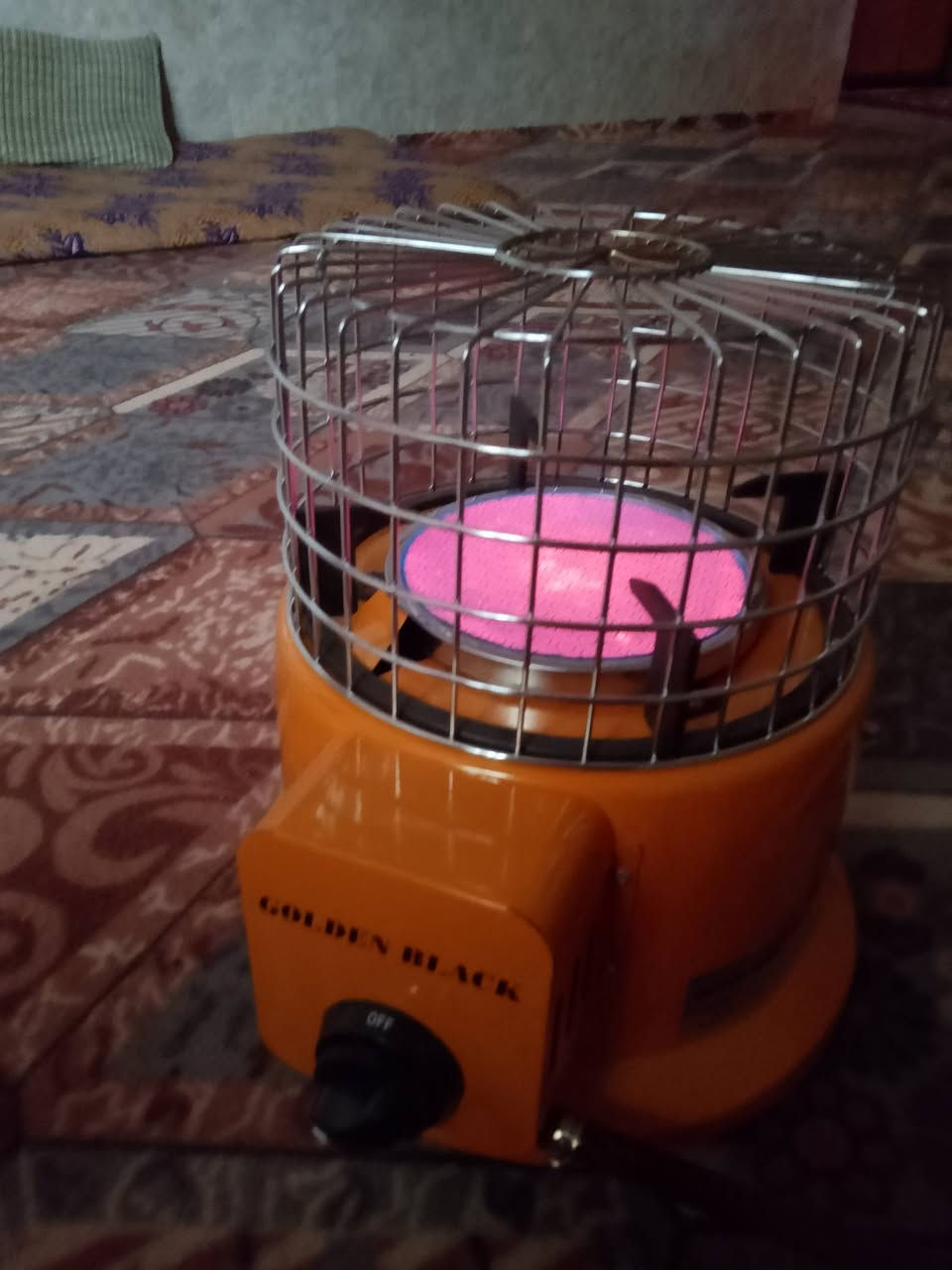 صوبه غازيه حرارة قويه مع منظم مع صونده سعره 45 اشراي يتصل  ***********
