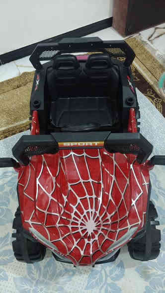 سياره اطفال حجم كبير كلش شرط الشغل تحتاج باتري بس السعر 110وبيها مجال  العنوان الزبير دور الدواجن***********
