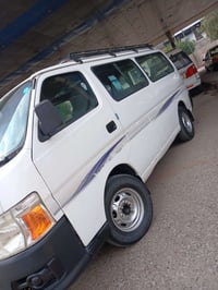 ٢٠١٠ • بغداد الجديد • مكفولة صبغ