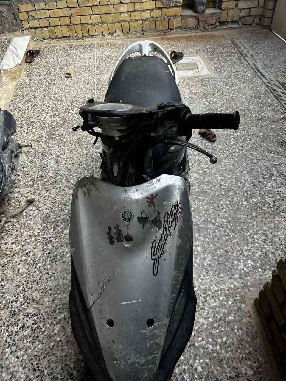 سلام عليكم هاي دراجه شغاله وتمشي قيم بل يرضي الله وخذه رقم***********
