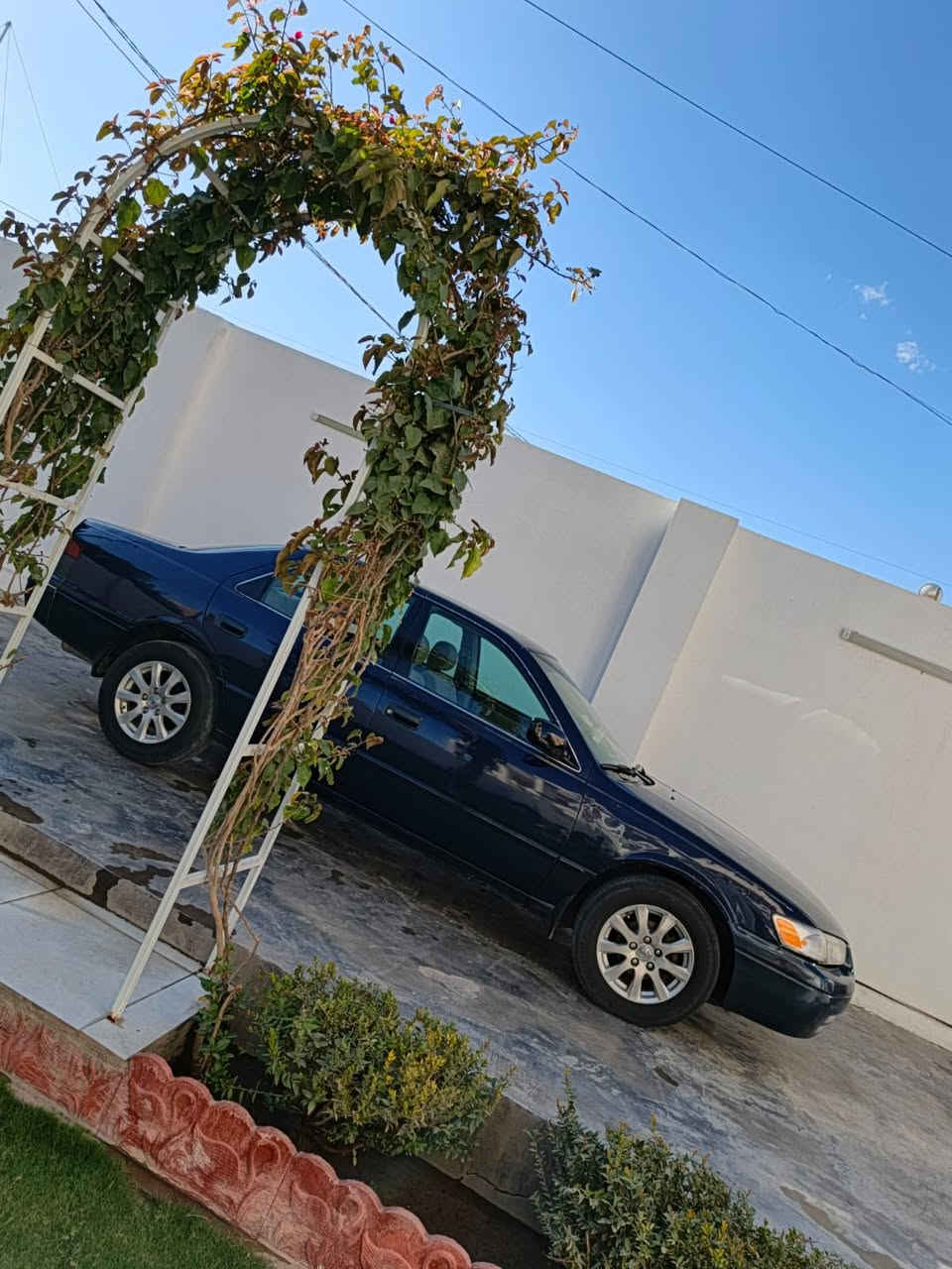 السلام عليكم من رخصة الادمن كامري1999 محرك اربعه سلندر ابو الكف مكفوله من الصبغ عدا البنيد اثر جراد صدر حدادي تخم تاير السياره تبريد شغال فول غرفة جديده السياره جاهزة من كلشي رقم انبار تحويل مباشر السعر 80 وبيها مجال لاستفسار ***********
