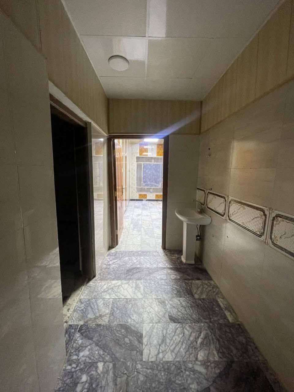 للأيجار في # السيدية 📍
مشتمل طابق ارضي 150 متر يصلح سكني او تجاري 🔶

*معزول عزل تام ✔️

يحتوي على 2 نوم وصاله ومطبخ وخدمات ⤵️

* يصلح ان يكون عائله  او طالبات * او تجاري مثل مخزن او مركز تجميل او مكتب محاماة او ما شابه ذالك من امور تجاريه ✅

الموقع السيدية الضباط ✅

___________________________________________
للأستفسار اكثر تفضلو بزياره مكتب الطائي للعقار 💎

السيديه شارع المركز عماره شركه السراب للمطابخ ✔️

او الأستفسار ع الارقام ادناه 📞↘️↘️ (متوفر واتساب )📌🔛

***********

 #السيديه #للايجار_____في_____السيديه #ترندالعراق #عقارت_بغداد #لـلـــبــيـــع
