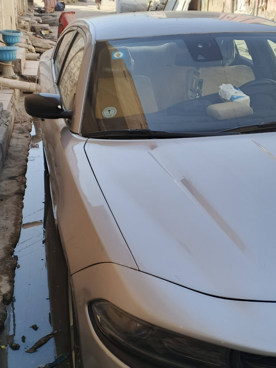 السلام عليكم...
جارجر لون سلفر ١٦ مرمز ١٧ جاملغ خلفي  بابين صبغ وجاملغ امامي معمر نفس الصفحة كير مكينة حدادية  جاهزة  ... الشطرة 
*********** ابو حنان
