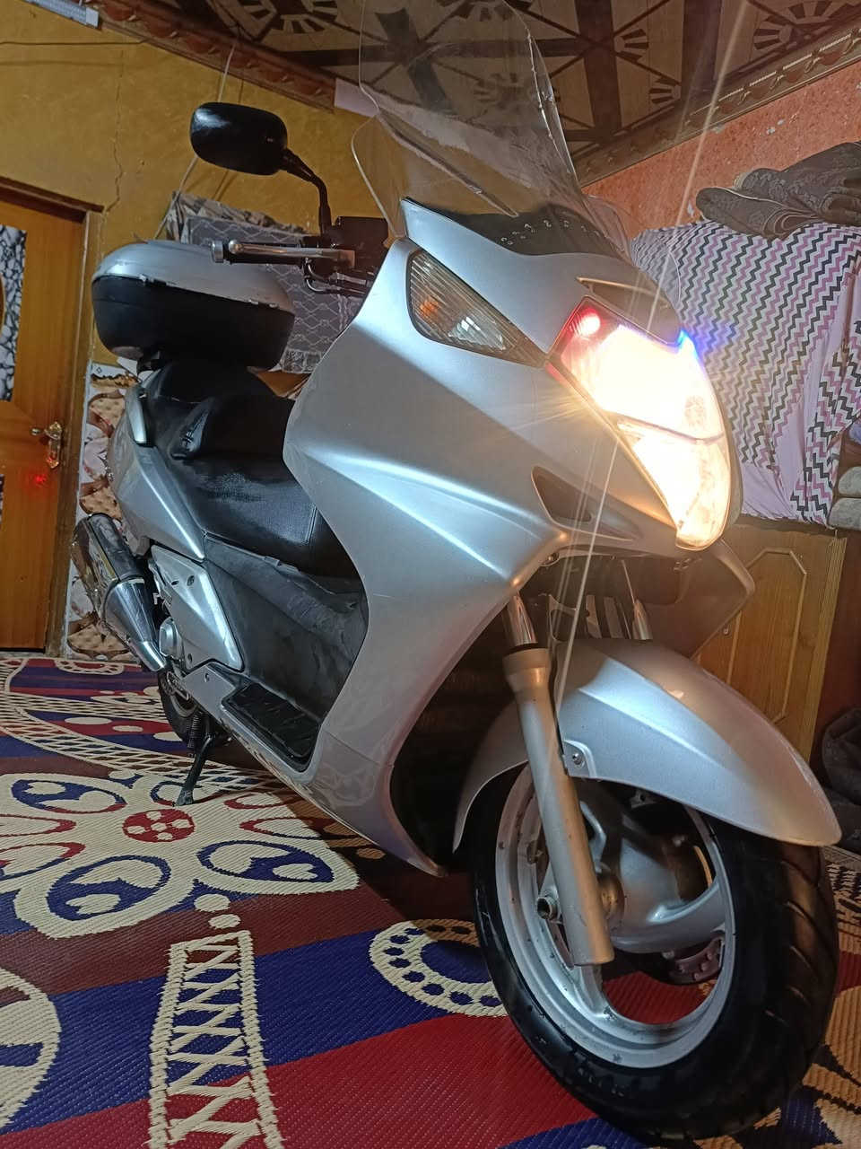 سلفرونج أمريكي كيج 200 مكينه600
عنوان بغداد شعب سعر 17 وبيهه مجال ***********
