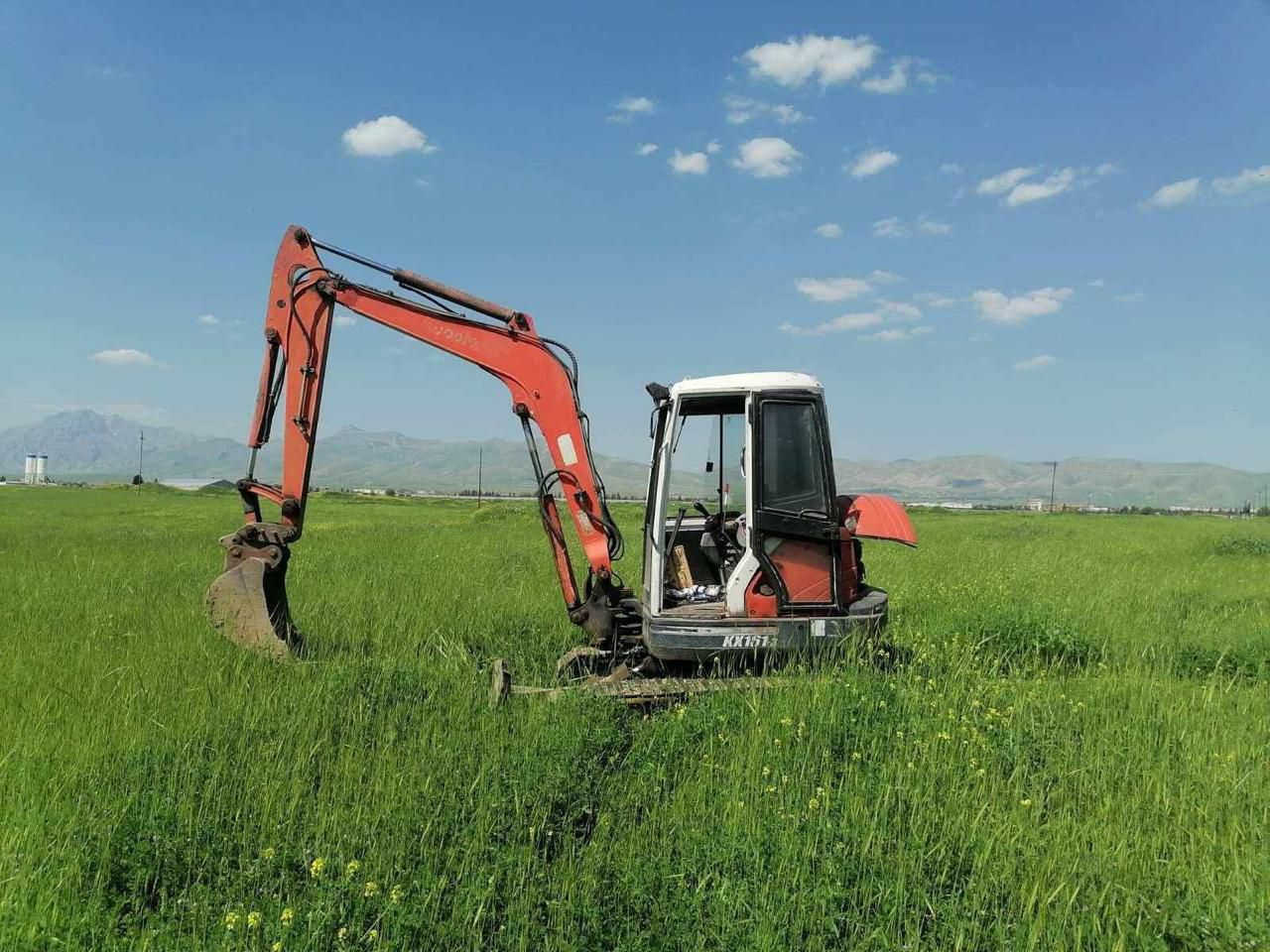 ‏‪***********‬‏
حفاره كابوتا موديل 2004 رقم سليمانيه للبيع
