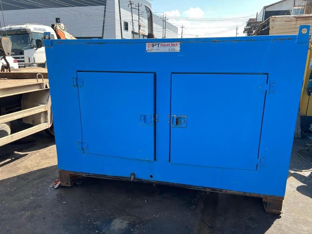 ☎️☎️*********** بيركز انكليزي اصلي 33 كيفي  عنوان اربيل
