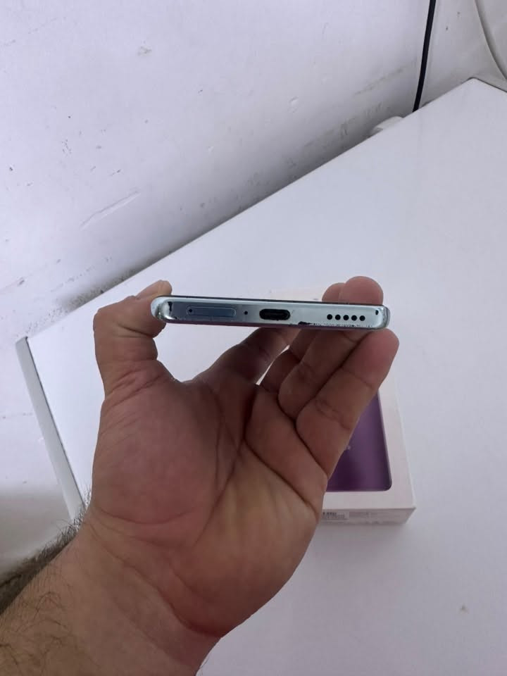 للبيع هونرx9cجهاز لوك ما مفتوح رام ١٢ ذاكره ٢٥٦ غراض كامل شاحنه بلادي وكفر
السعر ٣١٠ قفل 
***********
