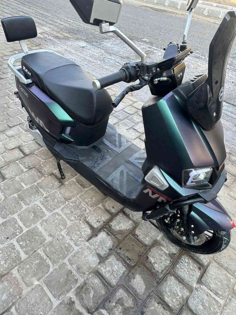 السلام عليكم  دراجه للبيع فول نضافه السعر900وبيهه مجال والعنوان بغداد كويريش حي السلام قرب القواس بغداد لتواص هذه الرقم***********
