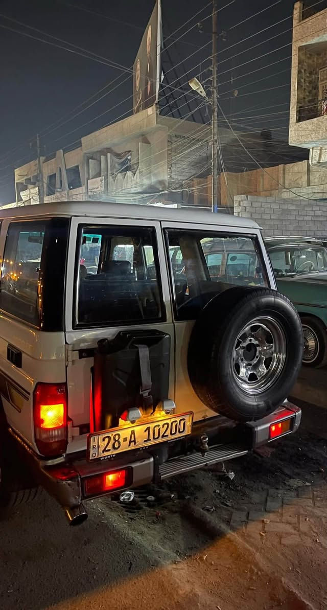 عليكم ورحمه اللّٰه وبركاته Toyota Land
Cruise 

🔴حوثيه مديل 1991 محدثه 2023
🔴كير او مكينه محور بطه 6 سلندر 
🔴تبريد وره او كدام منظومه كامله
🔴رقم جديد نجف مميز 10200
🔴السياره حلوه او جديده 8راكب
🔴تايرات او ويلات جديده 
🔴مكان السياره بغداد 
⚠️سعر السياره 90 للشراي

! للاتصال او الاستفسار ***********
