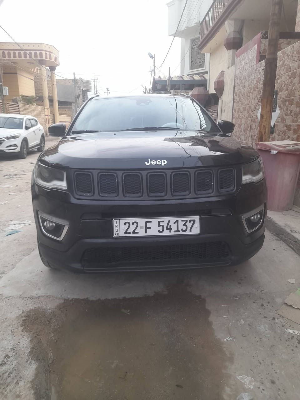 السلام عليكم
جيب كومباس 2018 

 رقم اربيل بسمي 

حجم المحرك 2.400 المرغوب 

سياره فول مواصفات عده الفتحه

ماشيه ١٠٣ قابله للتفاوض 

داخل اسود جلد 

مكينه كير كفاله 

تبريد شغال ثلج 

تايرات جدد

صوره الحادث مرفقه بل صور وسونار موجود 

العنوان الديوانيه 

رقم تلفون *********** حسن ابو فلاح

السعر ب 140 وبيهه مجال للشراي
