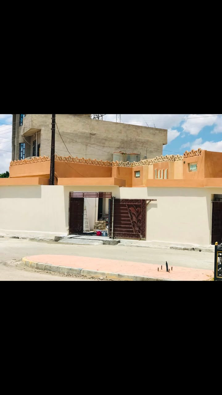 متواجد كادر صباقين واجهات خارج وداخل شبابيك ابواب بئسعار مناسبه الهاتف ***********
