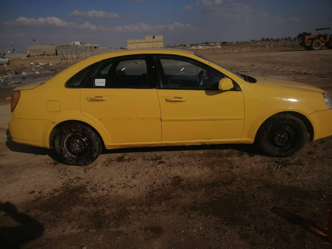 وبتره للبيع رقمه احمر ابيع كومة حديد ٣٥ مع المجال 
موديل 12 للتواصل على الرقم ***********
