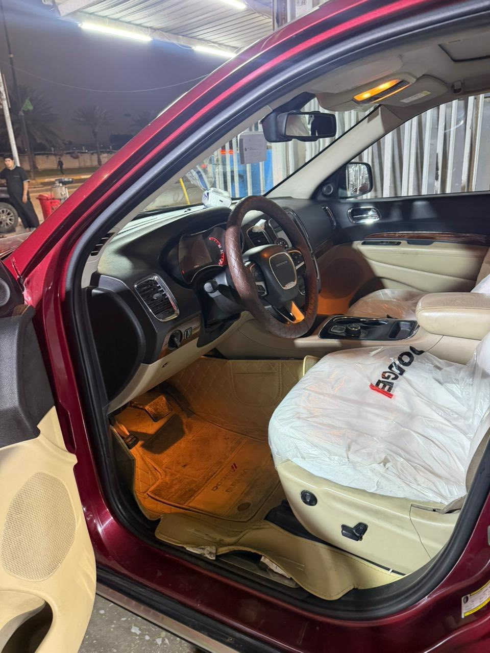 لسلام عليكم من رخصه الادمن دورنكو موديل 2014خليجي بس بيه شويه صبغ بلبنيد المحافظه بغداد السعر 190 وبيه مجال  لاستفسار ***********
